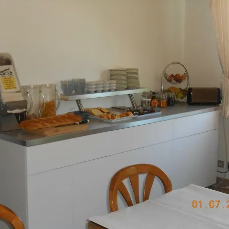 Hotel Le Relais Des Primeurs Logis 3*